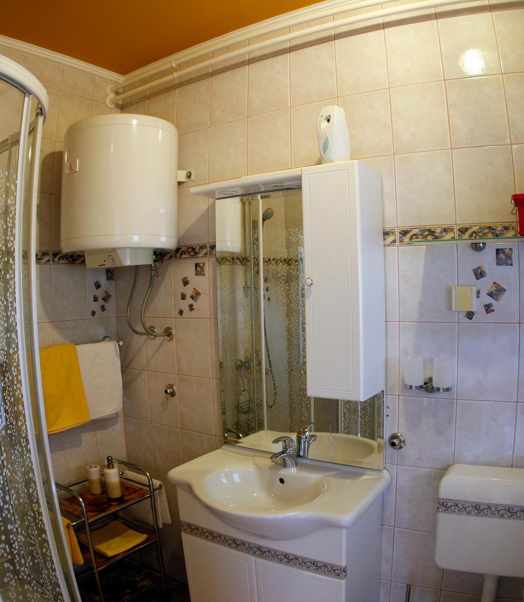 Rooms Beros Maribor Pokoj fotografie